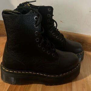 DR.MARTENS JADON III - worn ONCE *real leather